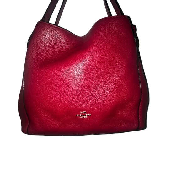 Coach Edie shoulder bag 31, in pebble black cherry leather Bag Medium - Picture 1 of 10
